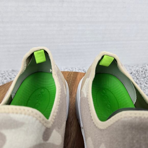Oofos Womens 6 Oomg eeZee Low White Tan Camo Casual Recovery Daily Slip On Shoe - Picture 8 of 14